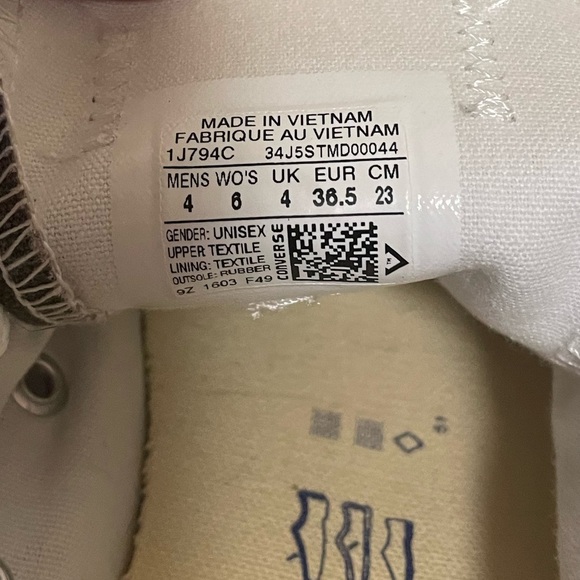 🖤 Converse Shoes - Picture 6 of 6